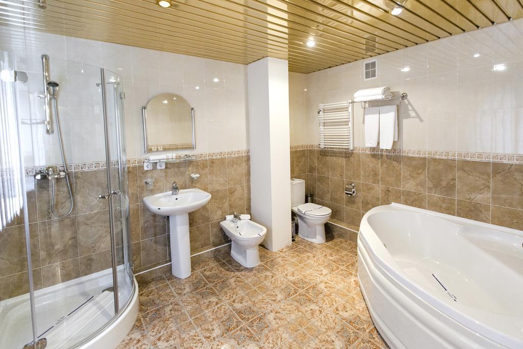 Evropeyskiy Krementsjuk Rom bilde